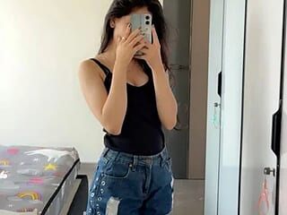 Ragini_jain_ live webcam thumbnail