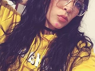 Raia_Martin live webcam thumbnail
