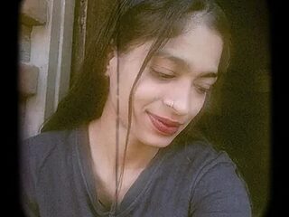 Rani_couple123 live webcam thumbnail