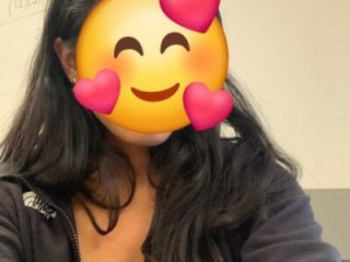 Rashiii_ live webcam thumbnail