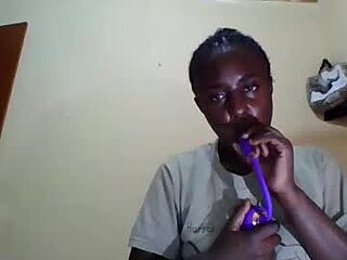rach9282 live webcam thumbnail