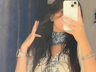 raina_143- live webcam thumbnail
