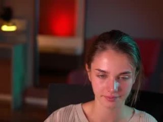 raisadoll live webcam thumbnail