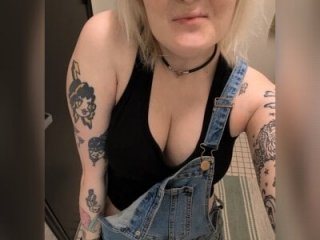 ramonasquirts live webcam thumbnail