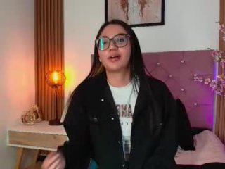 ravena_queen live webcam thumbnail