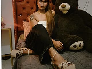 RED_DIAMOND777 live webcam thumbnail