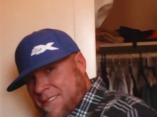 Reddog833 live webcam thumbnail