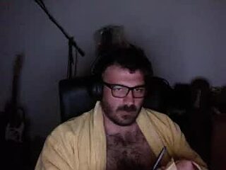 redbonezzzz live webcam thumbnail