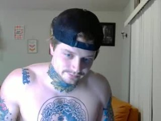 redinthebed live webcam thumbnail