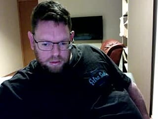 redroomowing live webcam thumbnail