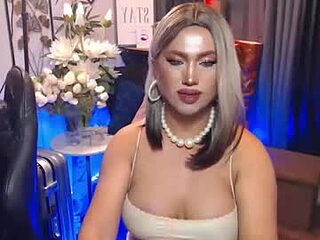 reigning_ivy live webcam thumbnail