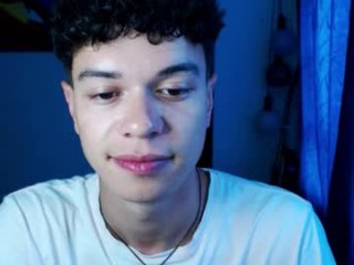 rexbunnybody live webcam thumbnail