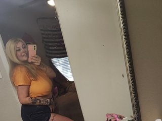 RhaleZoe live webcam thumbnail