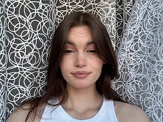 RileySpence live webcam thumbnail