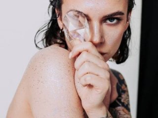 RinaDevil live webcam thumbnail