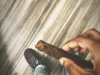 RiskySlut live webcam thumbnail