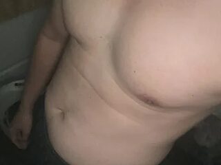 Risnguyen222 live webcam thumbnail