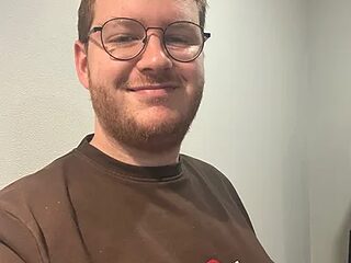richard9718 live webcam thumbnail