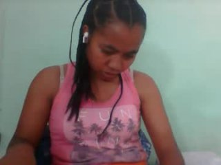 rinah856024 live webcam thumbnail