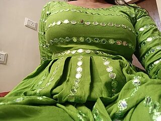 risky_women live webcam thumbnail