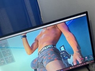 Romancartier_1 live webcam thumbnail