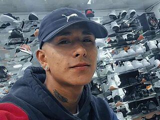 Room_Sin_Reglas live webcam thumbnail