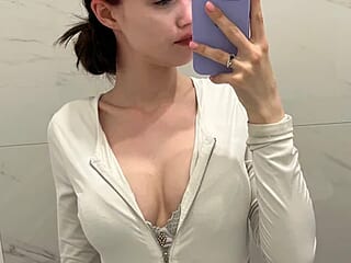 RoseQuavar live webcam thumbnail