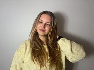 RoseTeacherX live webcam thumbnail