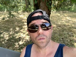 Rosetrou31 live webcam thumbnail