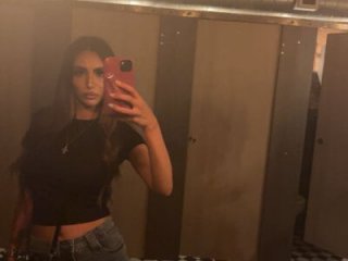RoseyMae live webcam thumbnail