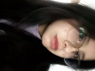 Rosyshadow live webcam thumbnail