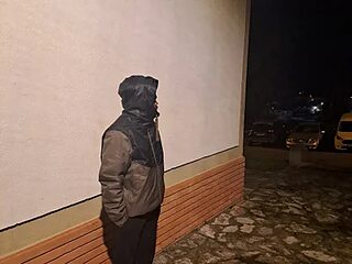 RovingAlcove live webcam thumbnail