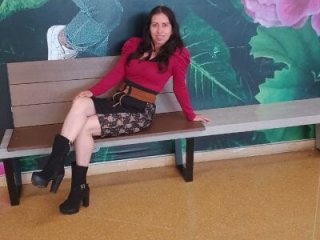 RoxanneBloom live webcam thumbnail
