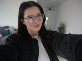RoxiBlack live webcam thumbnail