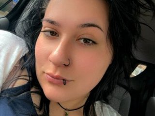 Roxierose762 live webcam thumbnail