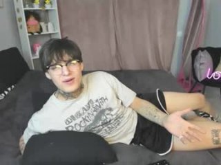 roberttate_ live webcam thumbnail