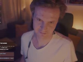 rocketbunnyxxx live webcam thumbnail