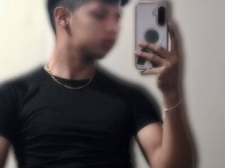 rodrigo_uwu1 live webcam thumbnail