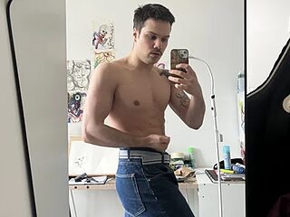 rommmika live webcam thumbnail