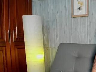 rose_077 live webcam thumbnail