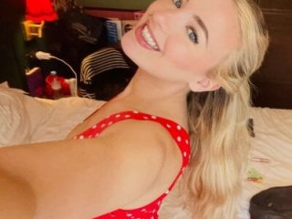 rosiegirl33 live webcam thumbnail