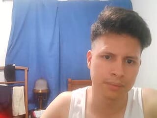 rosscou8 live webcam thumbnail