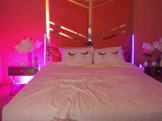 roxy_rayy live webcam thumbnail