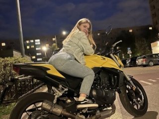 Runa_054 live webcam thumbnail