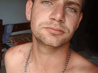 Ryanmende live webcam thumbnail