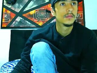 ryan_maxy live webcam thumbnail
