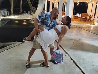 Sabrosa_Suculenta21 live webcam thumbnail