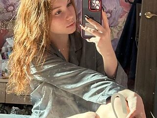 Sairallyn live webcam thumbnail