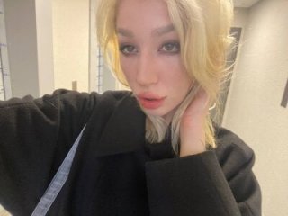 SallyCha live webcam thumbnail