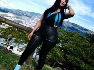 Samanta_milf84 live webcam thumbnail